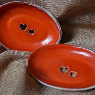 Červená mýdlenka č.5